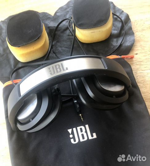 Проводные наушники jbl J88