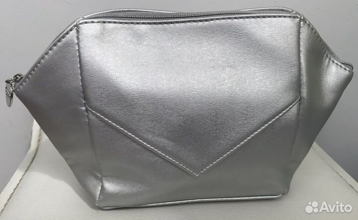 Косметичка бендовая. La Prairie