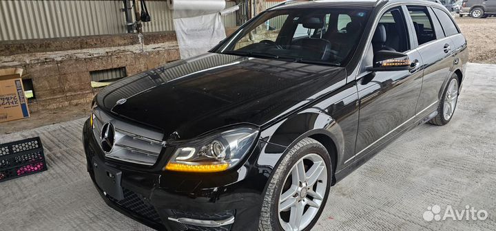 В разборе Mercedes w204 271.860 из Японии рест