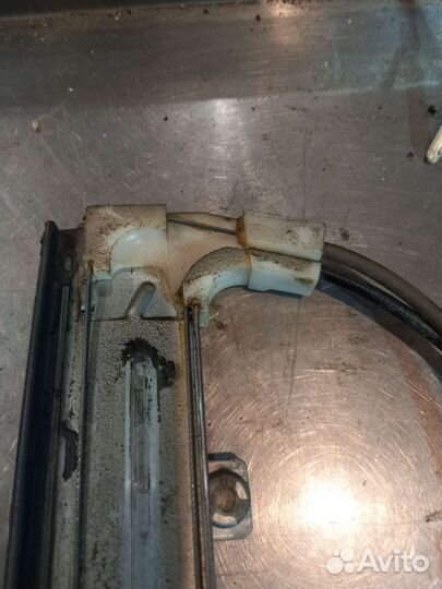 Передние стеклоподъемники Kia Rio 1