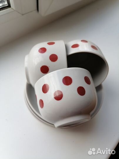 Сервизы. Вазы хрустальные разные