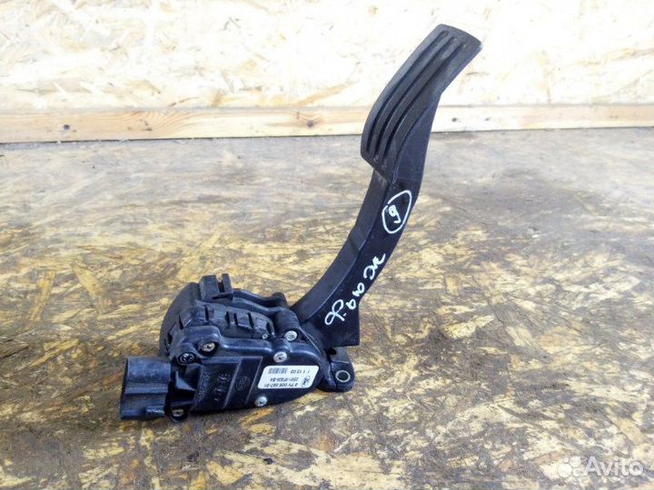 Педаль газа Ford Fusion