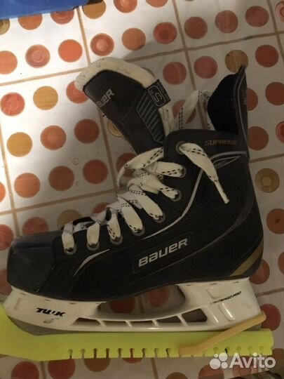 Хоккейные коньки bauer supreme