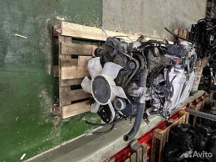 Двигатель Mitsubishi Pajero 3.8i 6G75