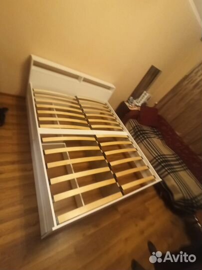 Кровать двухспальная