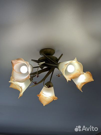 Люстра пятирожковая б/у