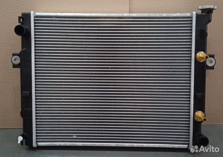 Радиатор Komatsu FD15T-20 (4D92E) АКПП