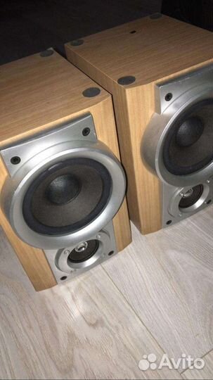 Магнитофон с калонками