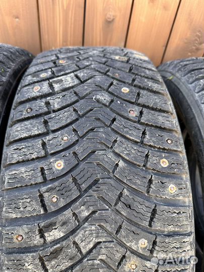 Michelin Latitude X-Ice North 235/55 R19 105