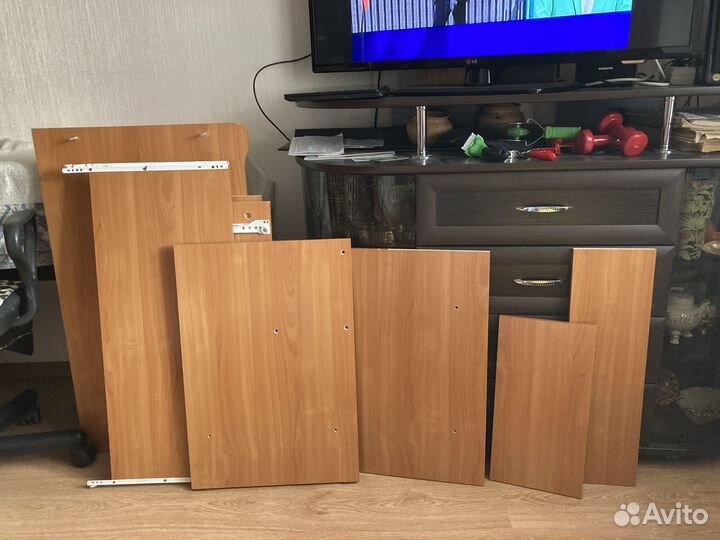 Письменный стол