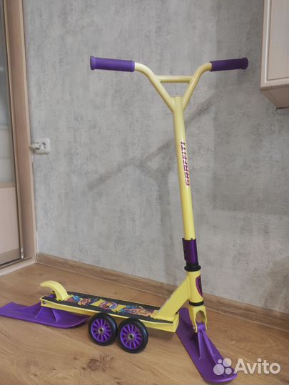 Самокат-снегокат