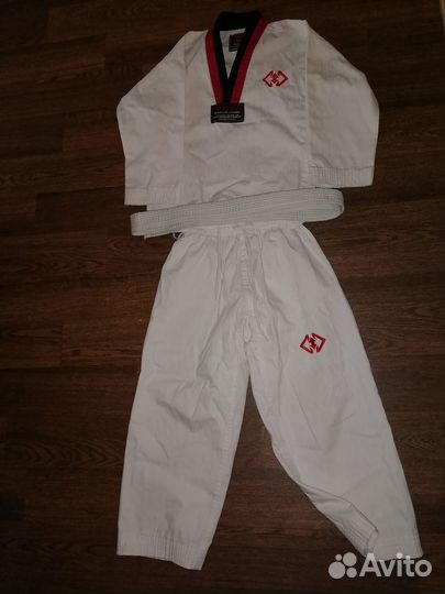 Кимоно для тхэквондо 110