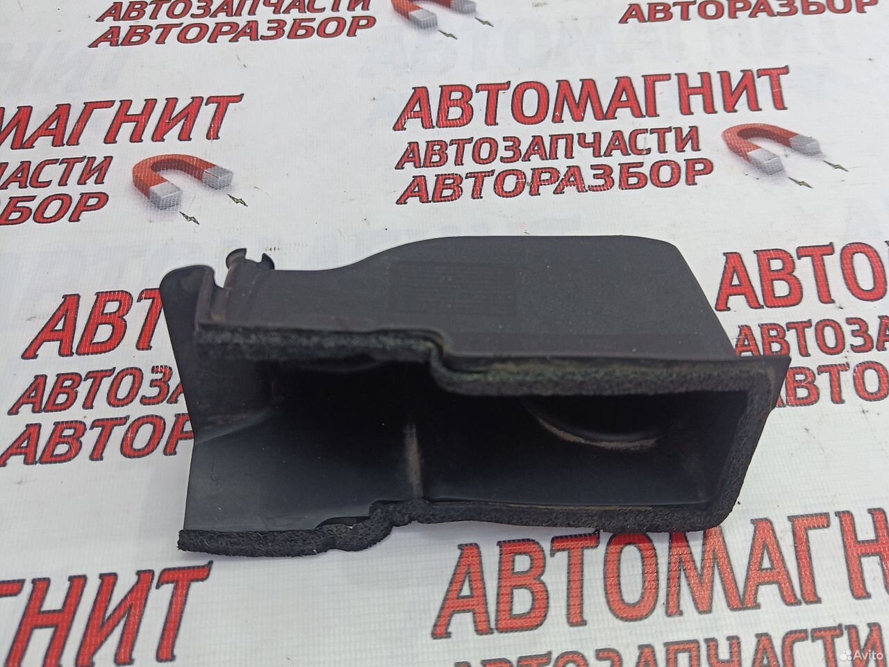 Пыльник амортизатора капота левый Voyah Free