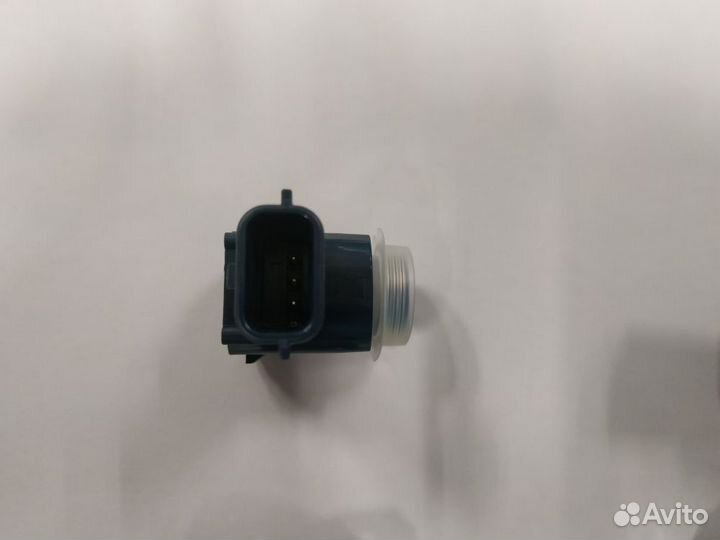 Датчик парковки Mitsubishi Pajero Sport III с 2017