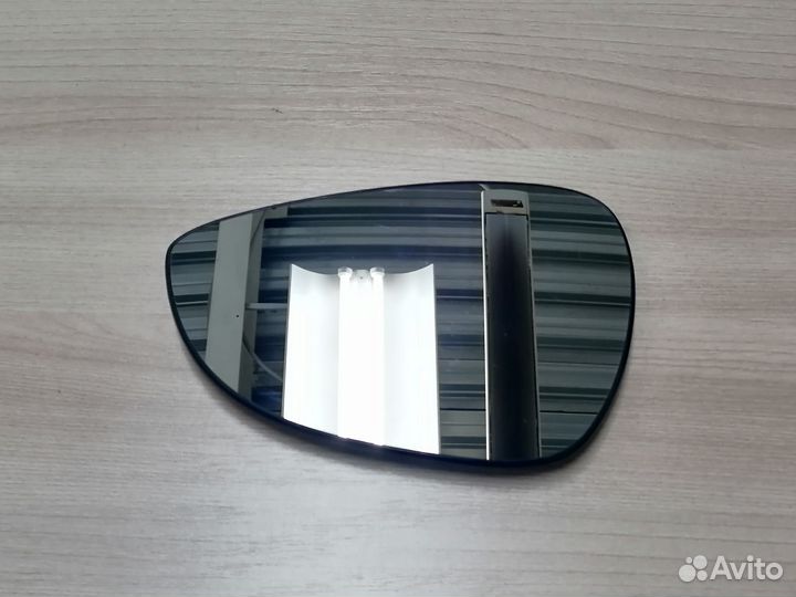 Левый зеркальный элемент Ford Fiesta 6 2008-2018