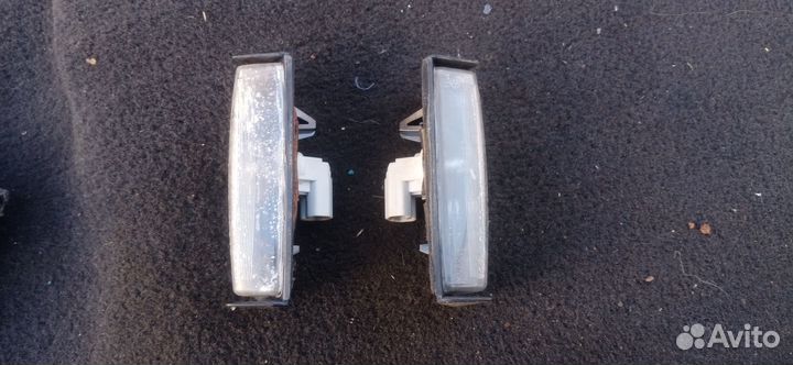 Фонарь подсветки заднего номера Lexus RX400