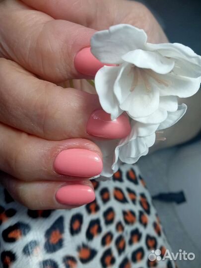 Маникюр и педикюр