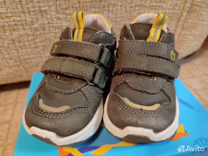 Кроссовки (полуботинки) 21 размер Котофей