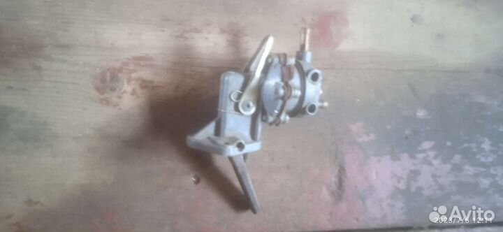 Продам бензонасос и насос опрыскивания лобовово