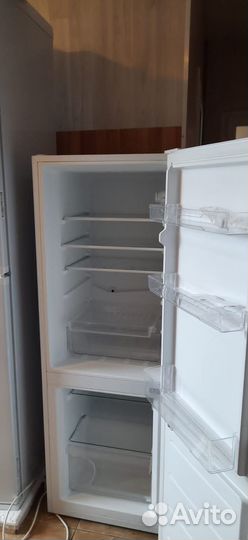 Продам холодильник рабочий бу