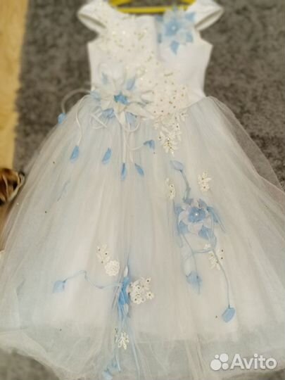 Платье для девочки. Небольшой торг