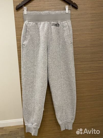 Спортивные брюки