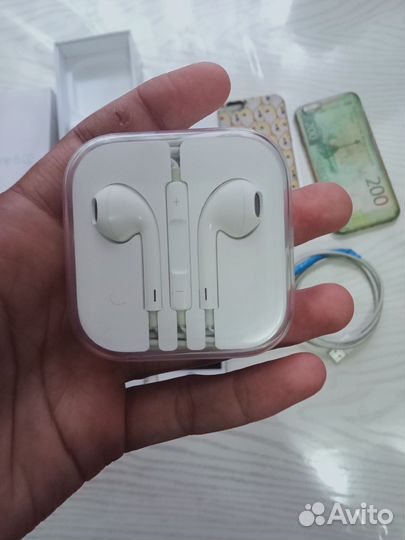 Телефон iPhone 6s