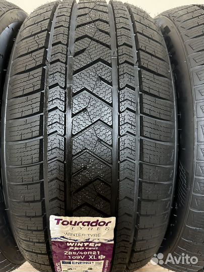 Tourador Winter Pro TSU1 285/40 R21 109V