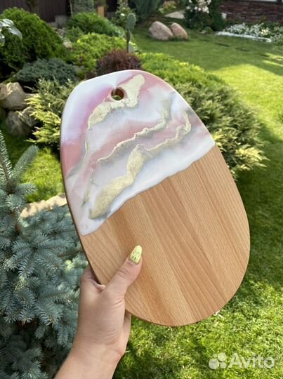 Доска из эпоксидной смолы для подачи