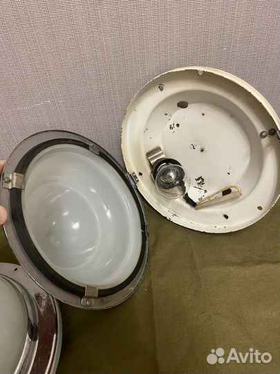 Светильник из вагона метро СССР