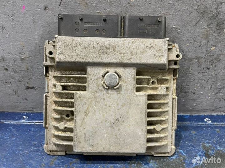 Эбу двигателя Volkswagen Polo 5 6R HB