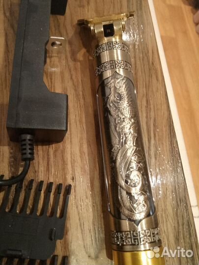 Триммер для бороды и усов