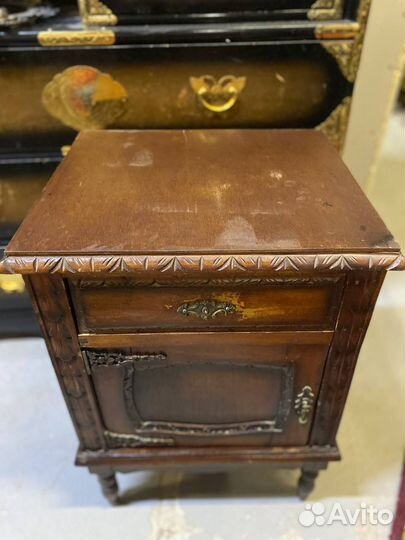 Старинный комод, прикроватная тумба Европа