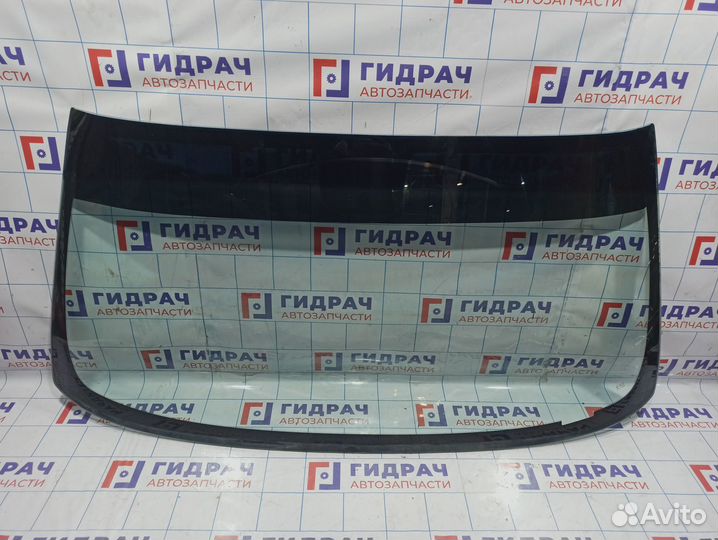 Стекло лобовое Cadillac Escalade III. Аналог KMK G