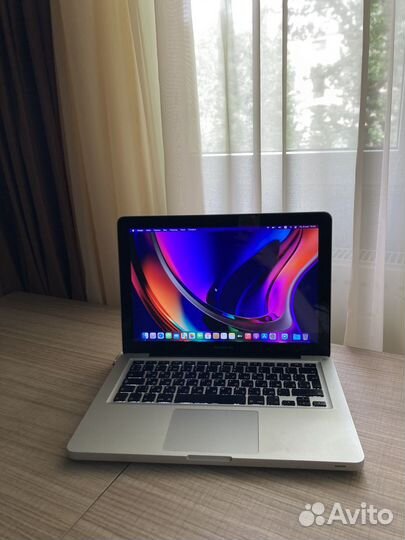 Apple MacBook Pro (240 GB 16GB, intel core i5)