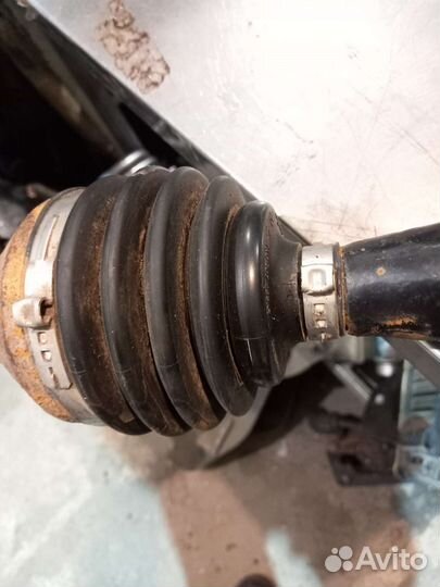 Привод правый VW Polo
