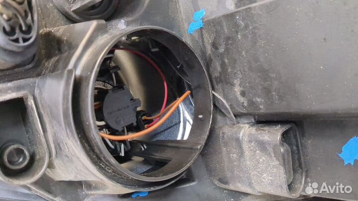 Фара (передняя) левая Volkswagen Jetta 5