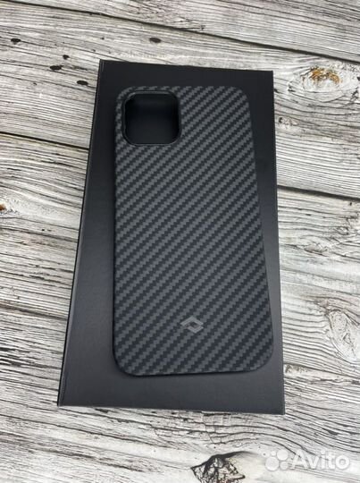 Чехлы Pitaka для iPhone 12/12Pro