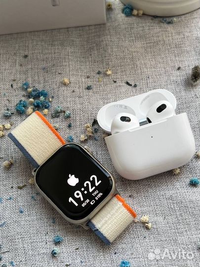 Apple Watch + AirPods