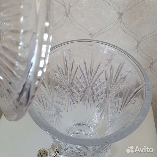 Диспенсер для напитков, графин 2л