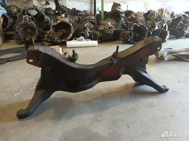 Подрамник передний Mitsubishi Lancer 9