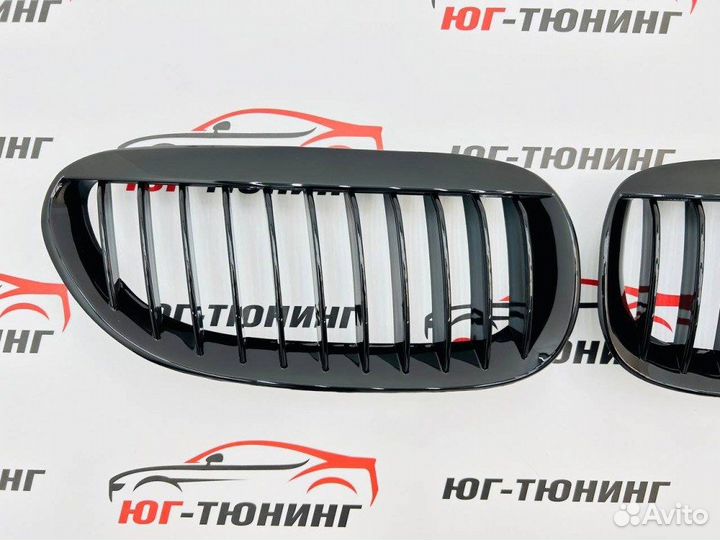 Решетка на BMW 6 E63 стиль M-Performance триколор