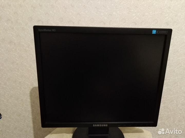 Монитор samsung 743N