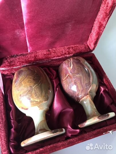 Бокалы из оникса