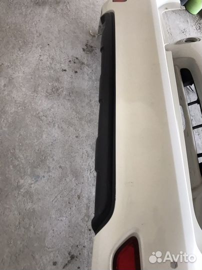 Бампер задний на Ниссан Патрол Y62