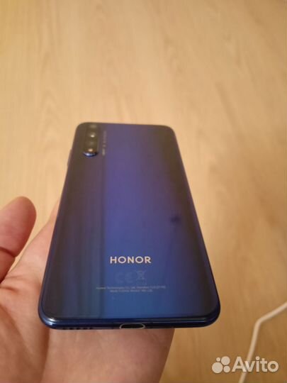 HONOR 20, 6/128 ГБ
