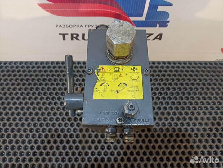 Насос подъема кабины Iveco Stralis