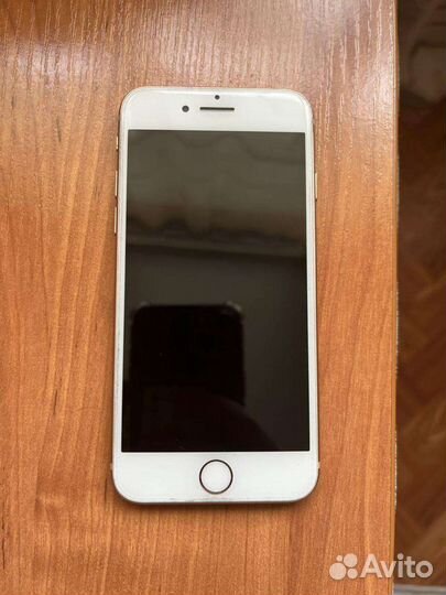 Телефон iPhone 8 64 gb