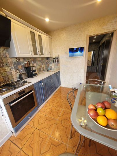 2-к. квартира, 54 м², 3/5 эт.