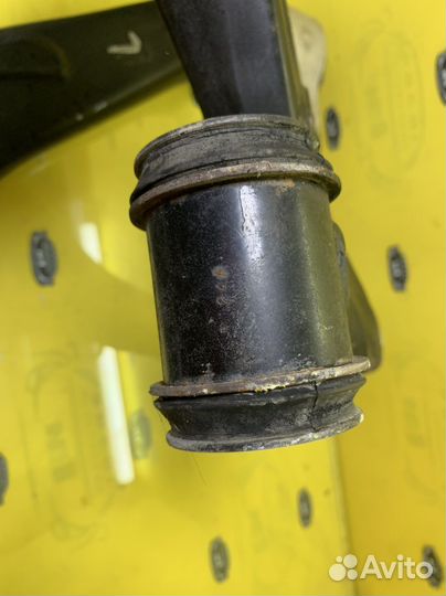 Передние рычаги Toyota Mark X 10 X120